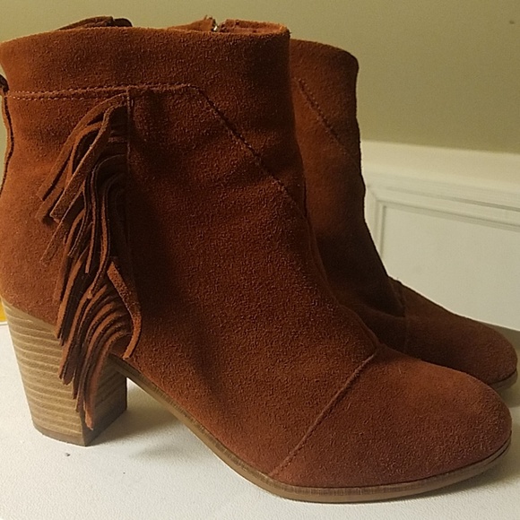 rust colored suede boots